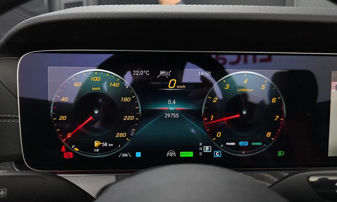 Mercedes-Benz E-Class 2022 из KR, фото 2