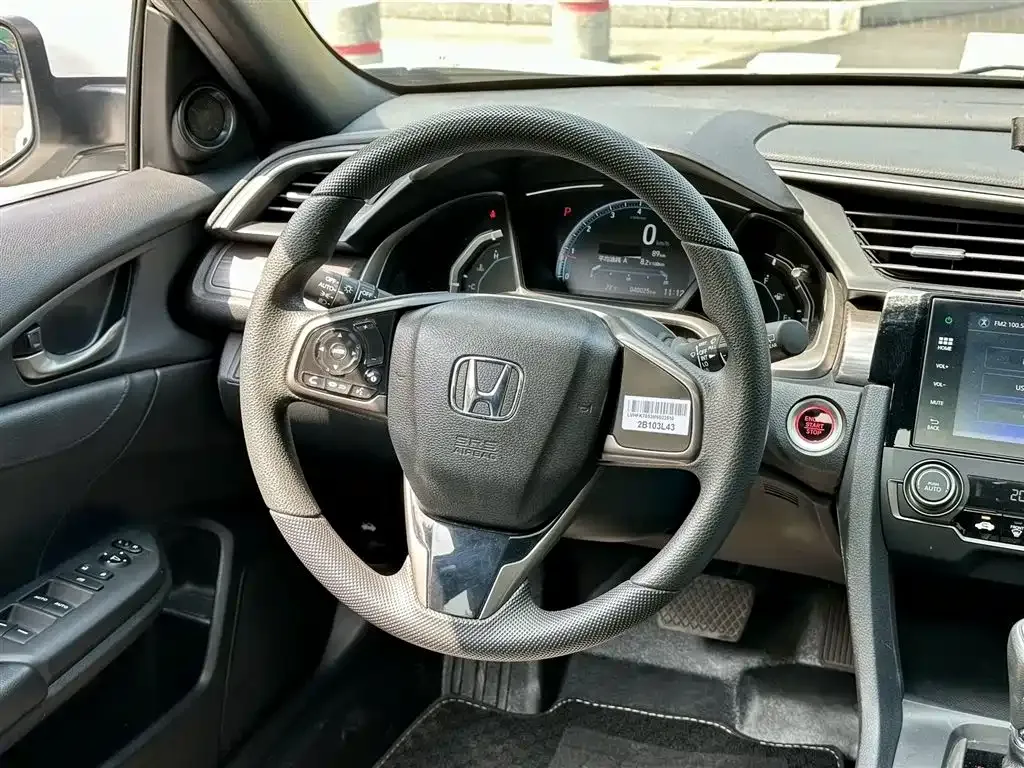 Honda Civic — фото 5