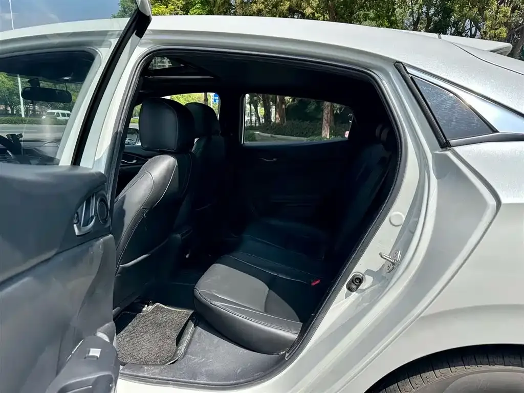 Honda Civic — фото 8