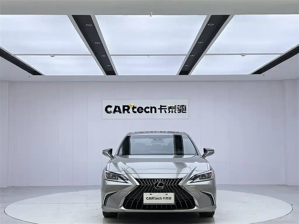 Lexus ES — фото 2