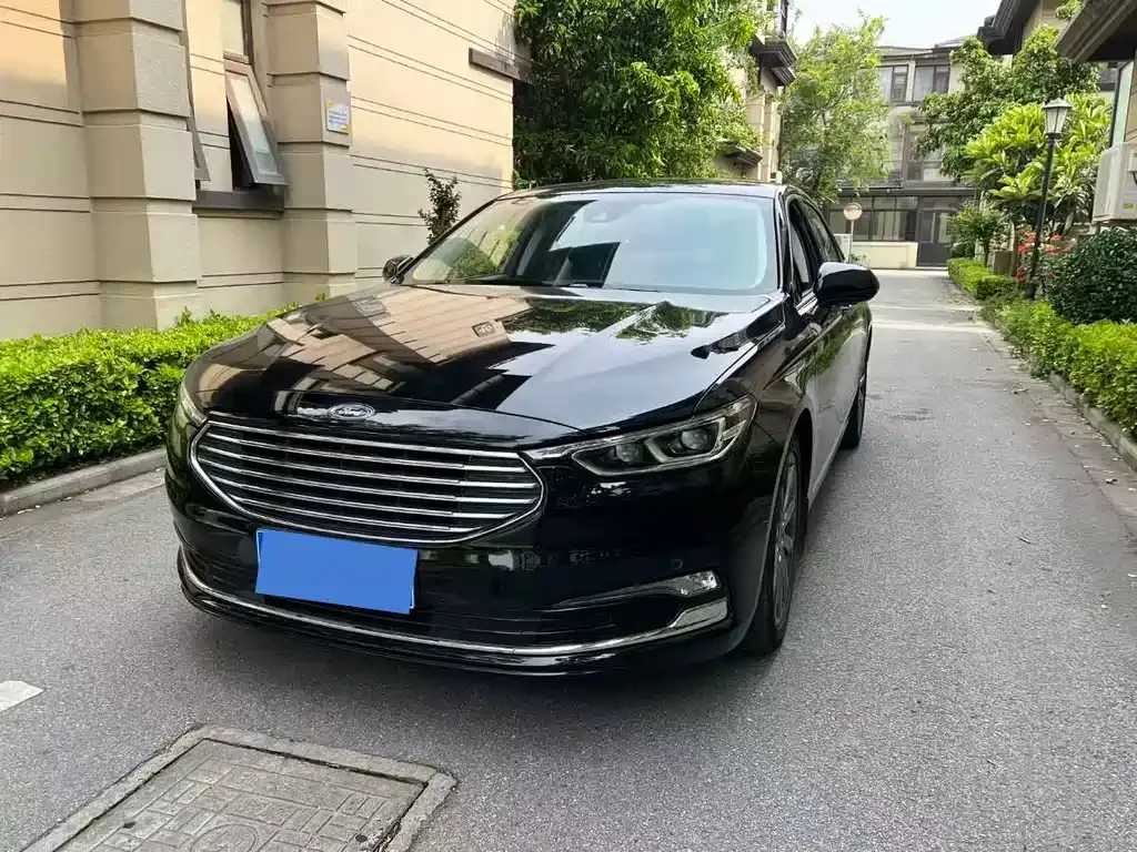 Ford Taurus