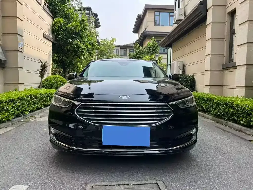 Ford Taurus 2021 из CN, фото 10