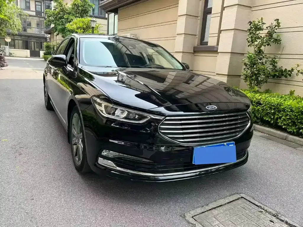 Ford Taurus 2021 из CN, фото 8