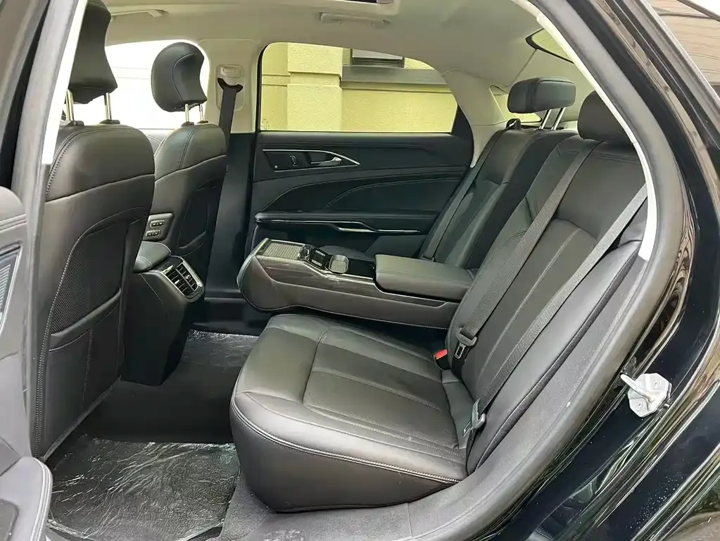 Ford Taurus 2021 из CN, фото 7