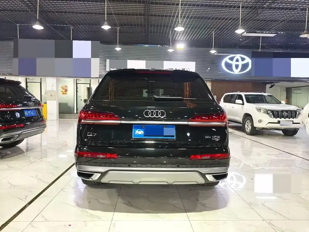 Audi Q7 — фото 4