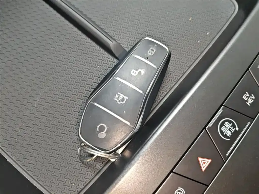 BYD Qin PLUS — фото 10