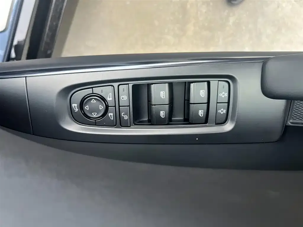 BYD Seal — фото 2