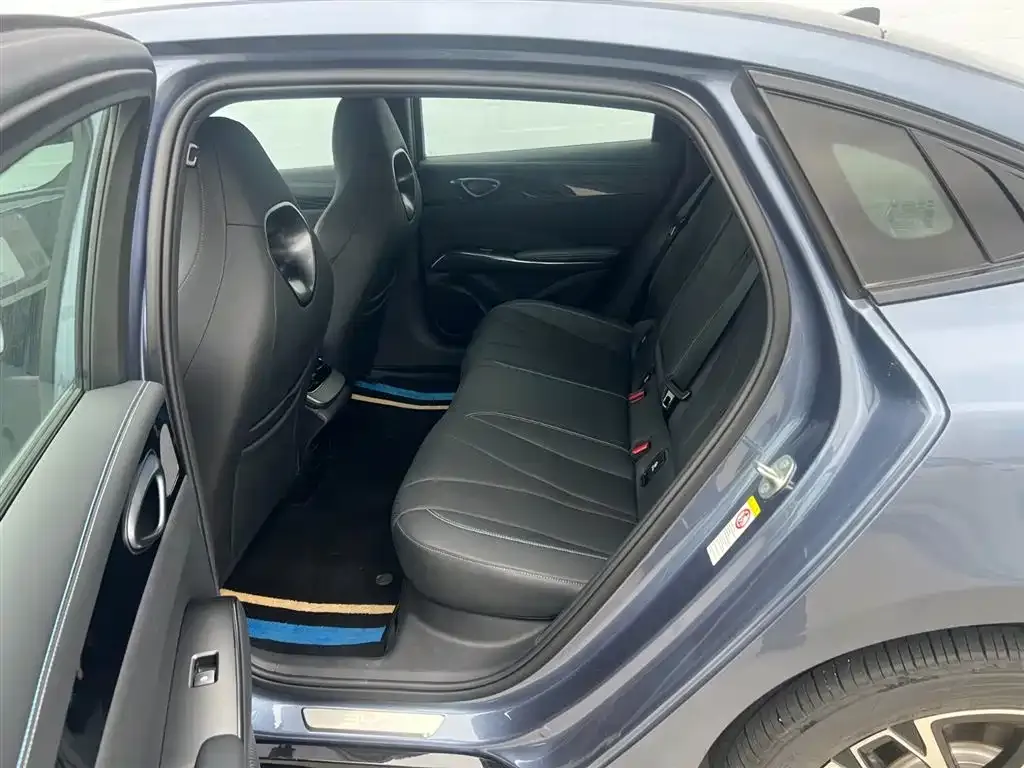 BYD Seal — фото 6