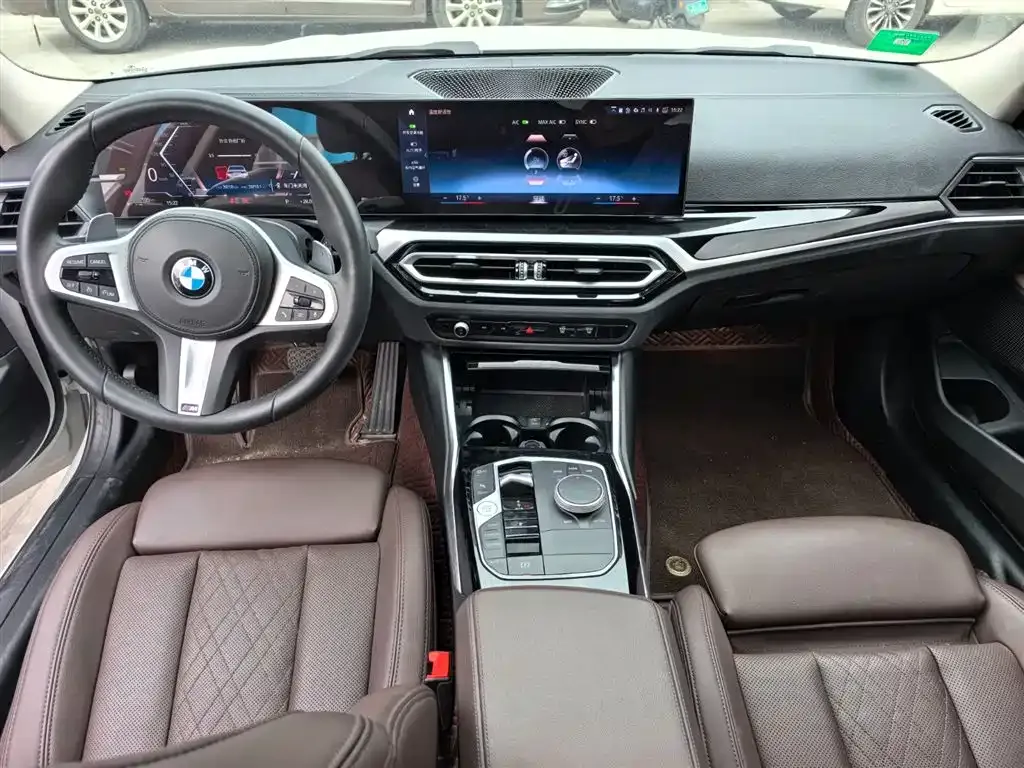 BMW 3 Series 2023 из CN, фото 2