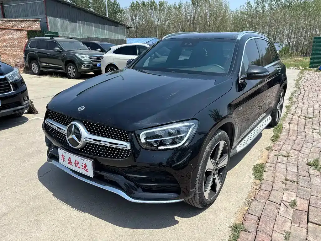 Mercedes-Benz GLC — фото 1