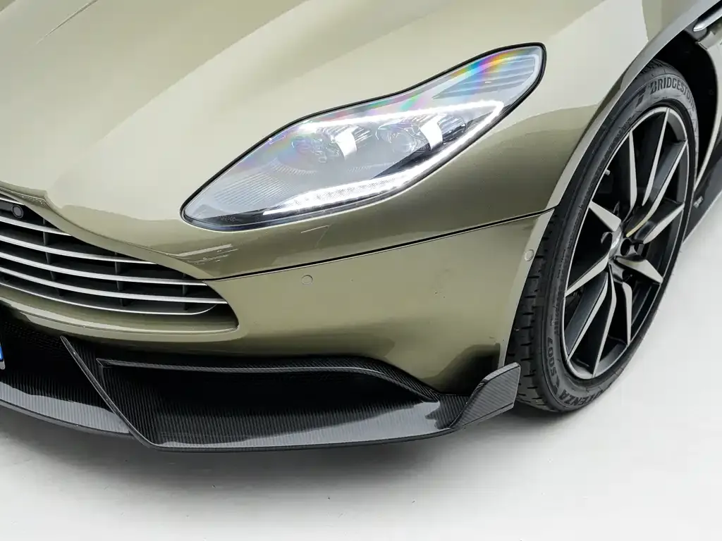 Aston Martin DB11 2023 из CN, фото 9