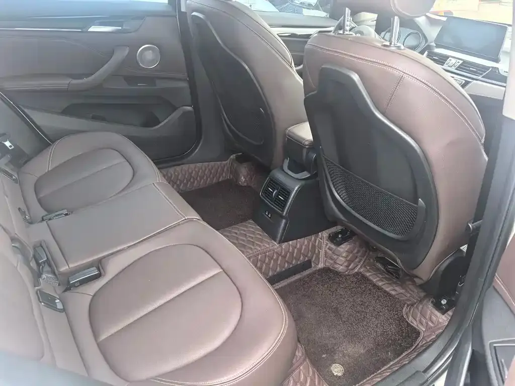 BMW X1 2022 из CN, фото 9