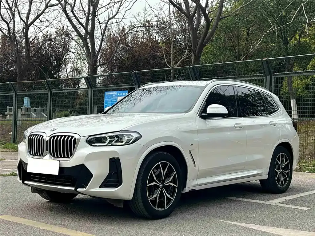BMW X3 — фото 10
