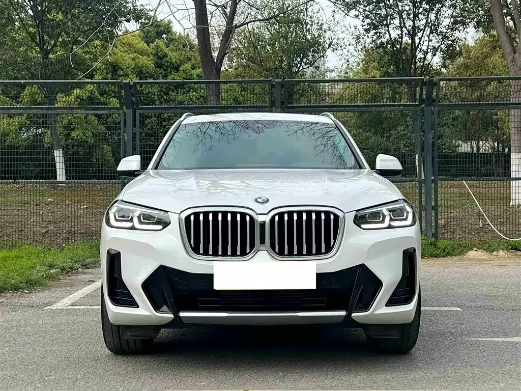 BMW X3 — фото 9