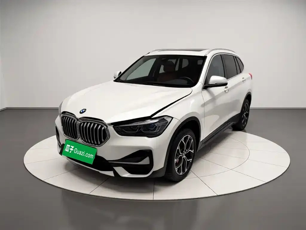 BMW X1 — фото 10