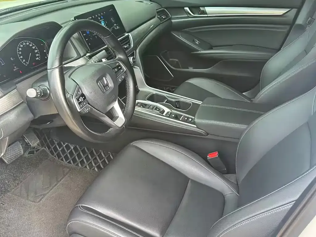 Honda Accord 2023 из CN, фото 2