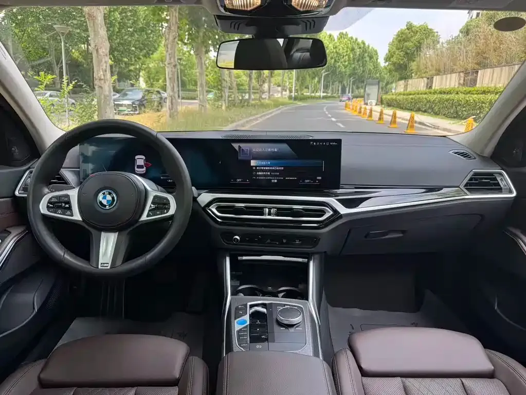 BMW i3 — фото 8