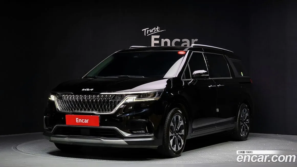 Kia Carnival — фото 1