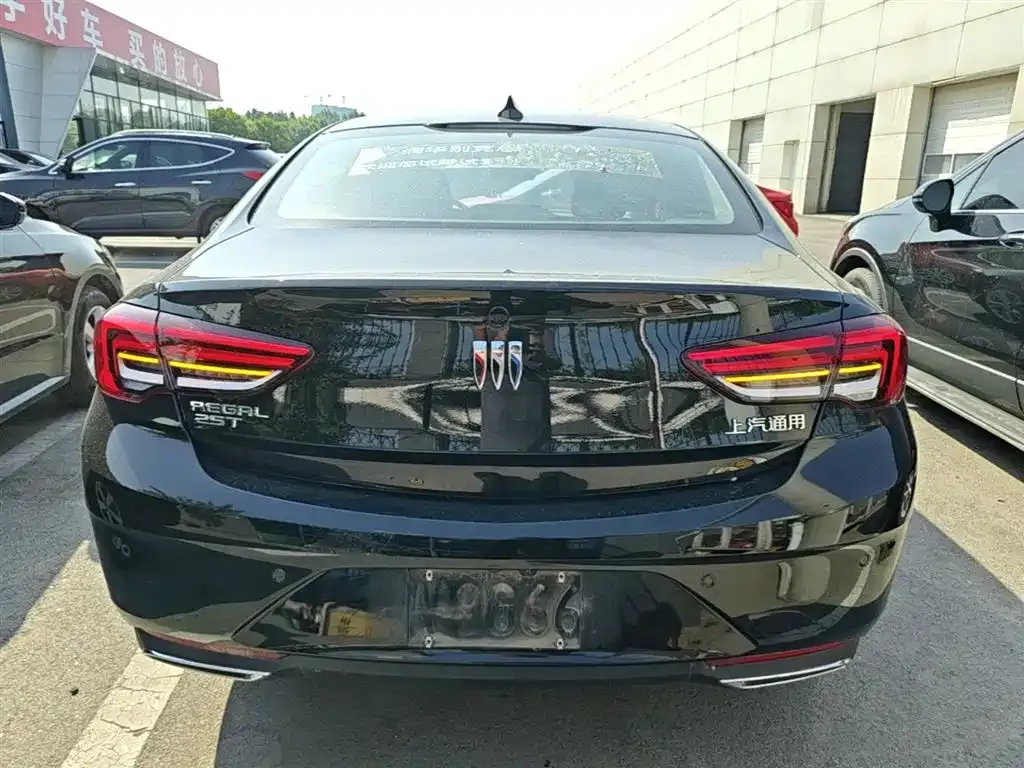 Buick Regal — фото 6