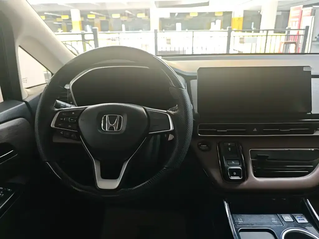Honda Odyssey — фото 2