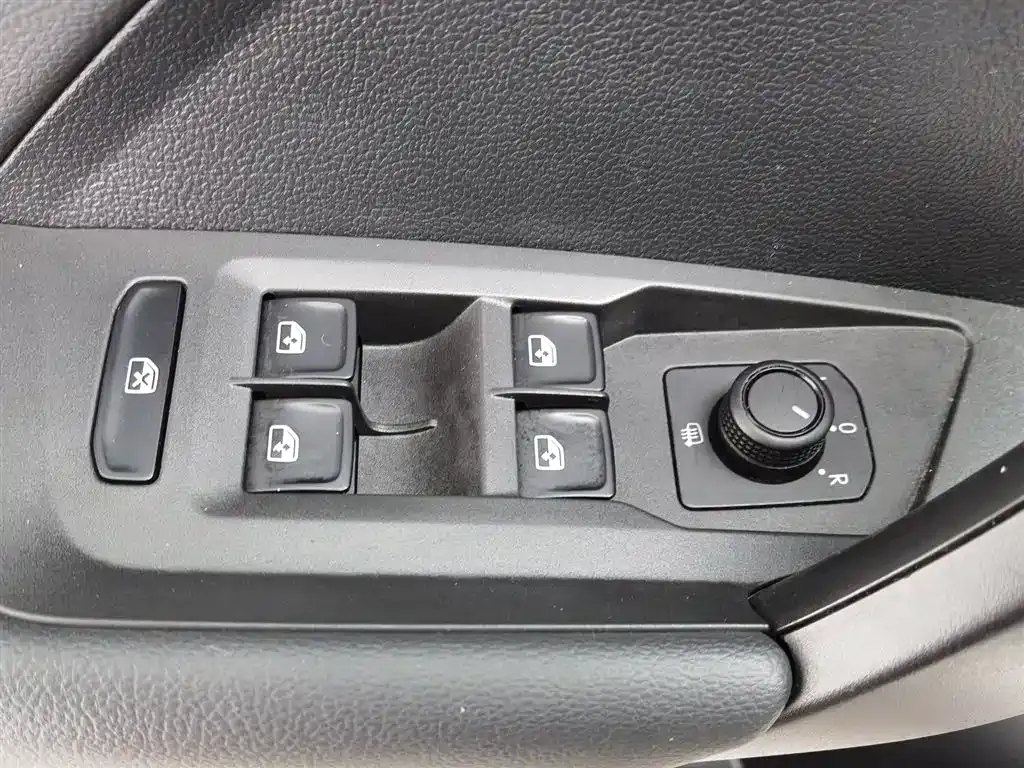 Volkswagen Tharu 2021 из CN, фото 10