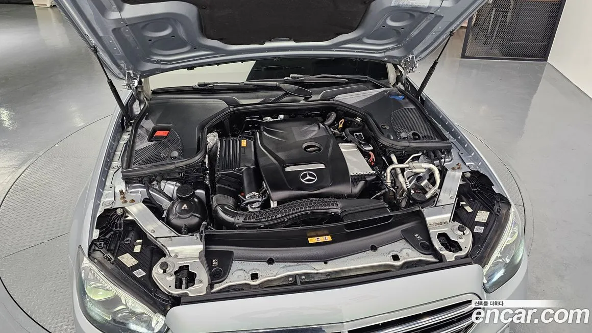 Mercedes-Benz E-Class 2021 из KR, фото 10
