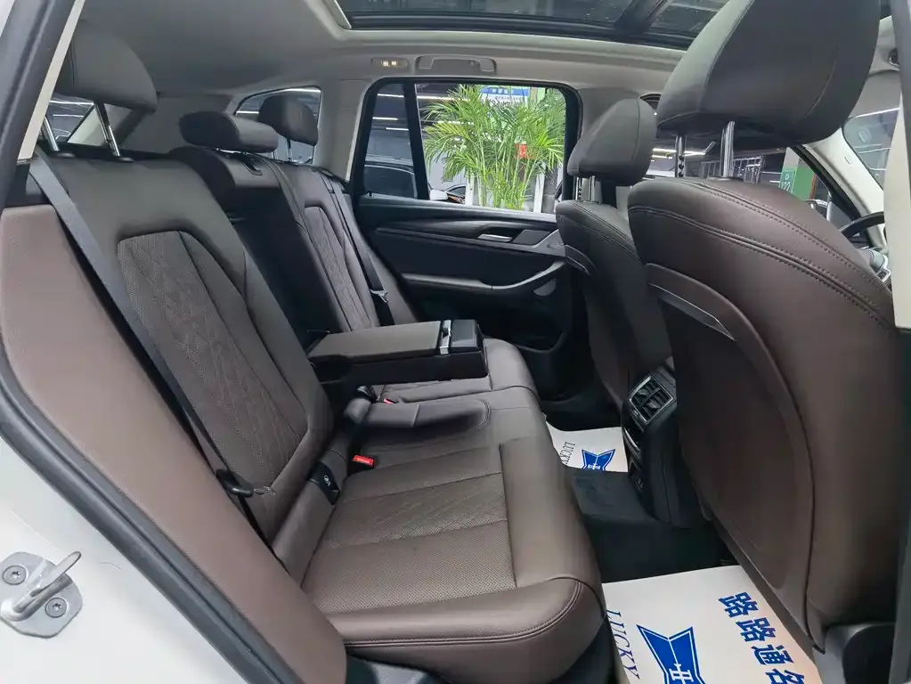 BMW X3 2022 из CN, фото 3