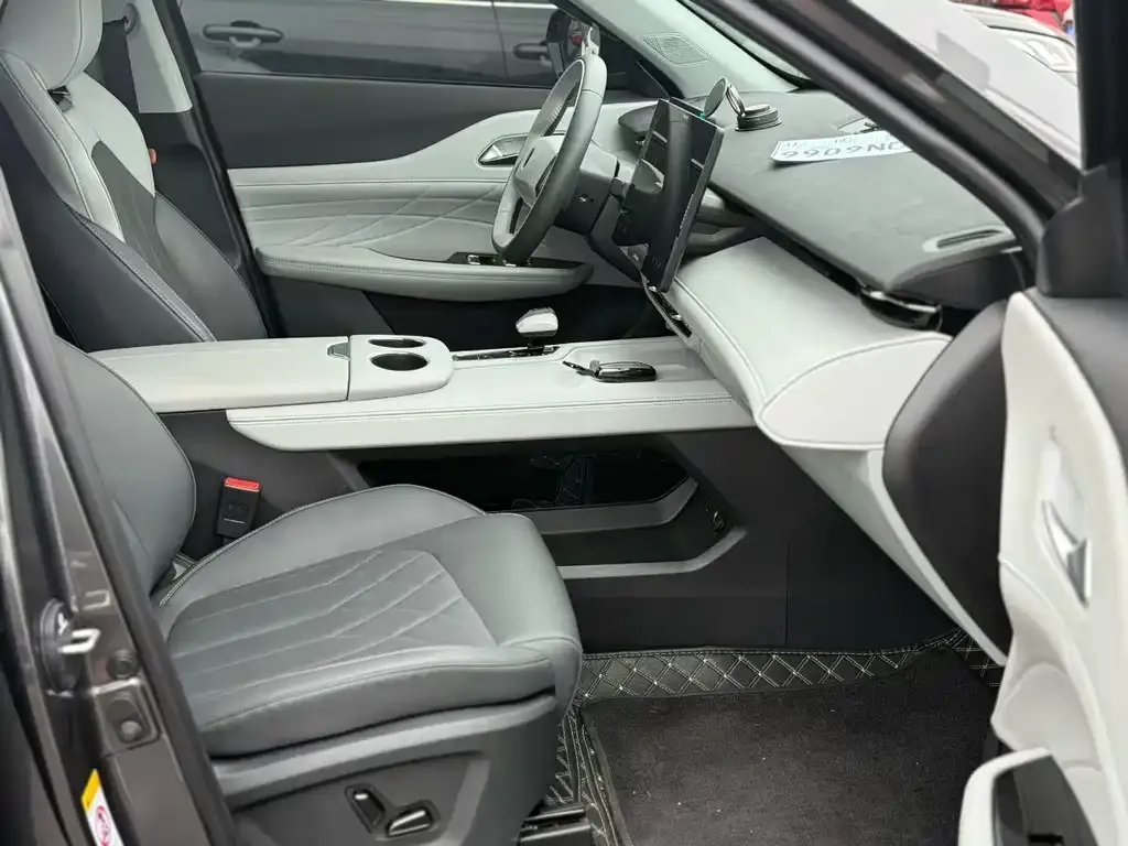 Changan UNI-Z 2024 из CN, фото 5