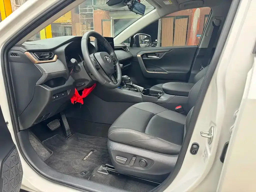 Toyota Wildlander 2025 из CN, фото 4