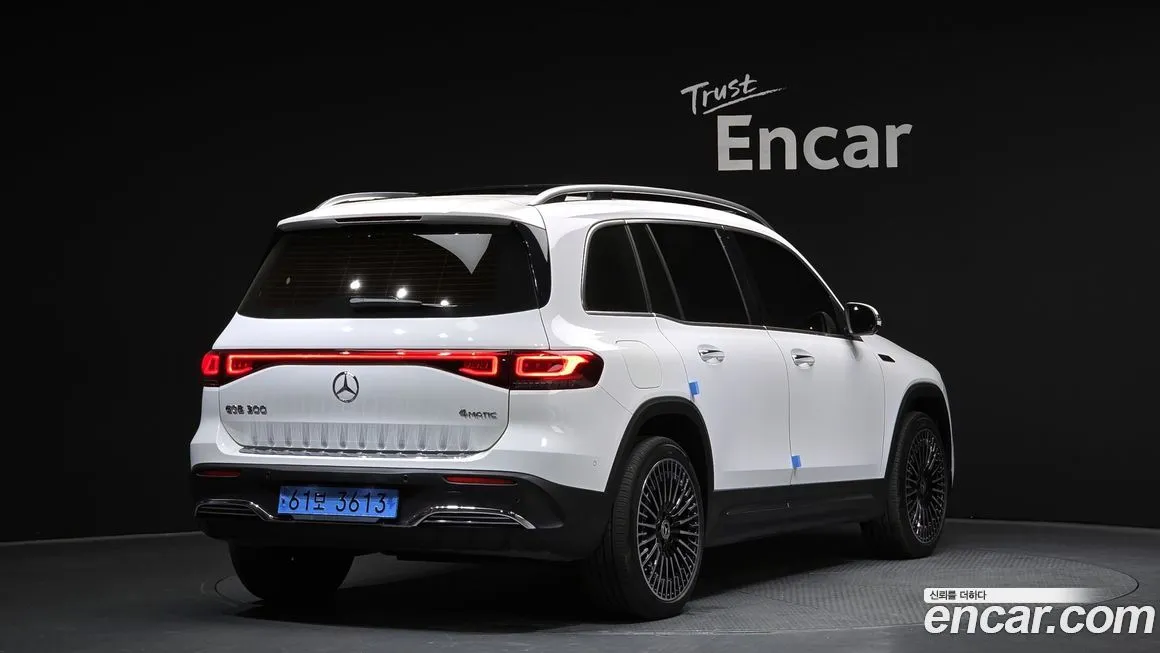 Mercedes-Benz EQB 2023 из KR, фото 2