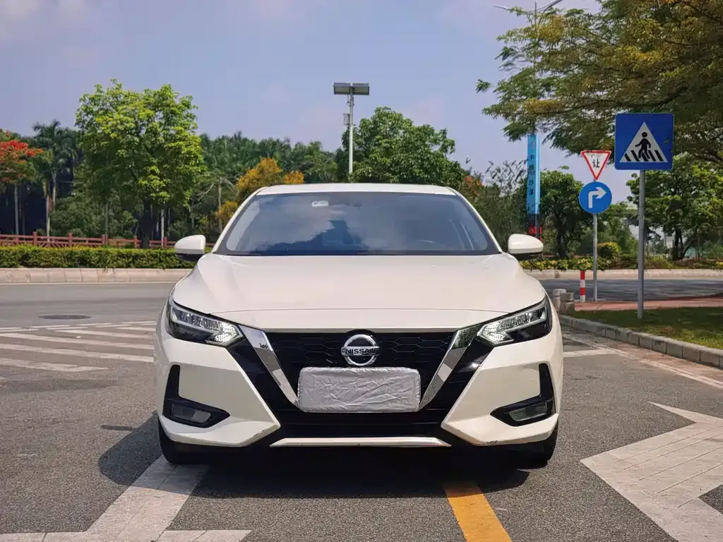 Nissan Sylphy 2022 из CN, фото 2