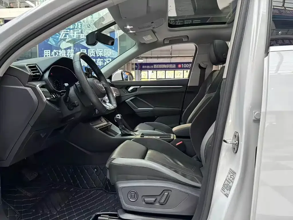 Audi Q3 Sportback — фото 8
