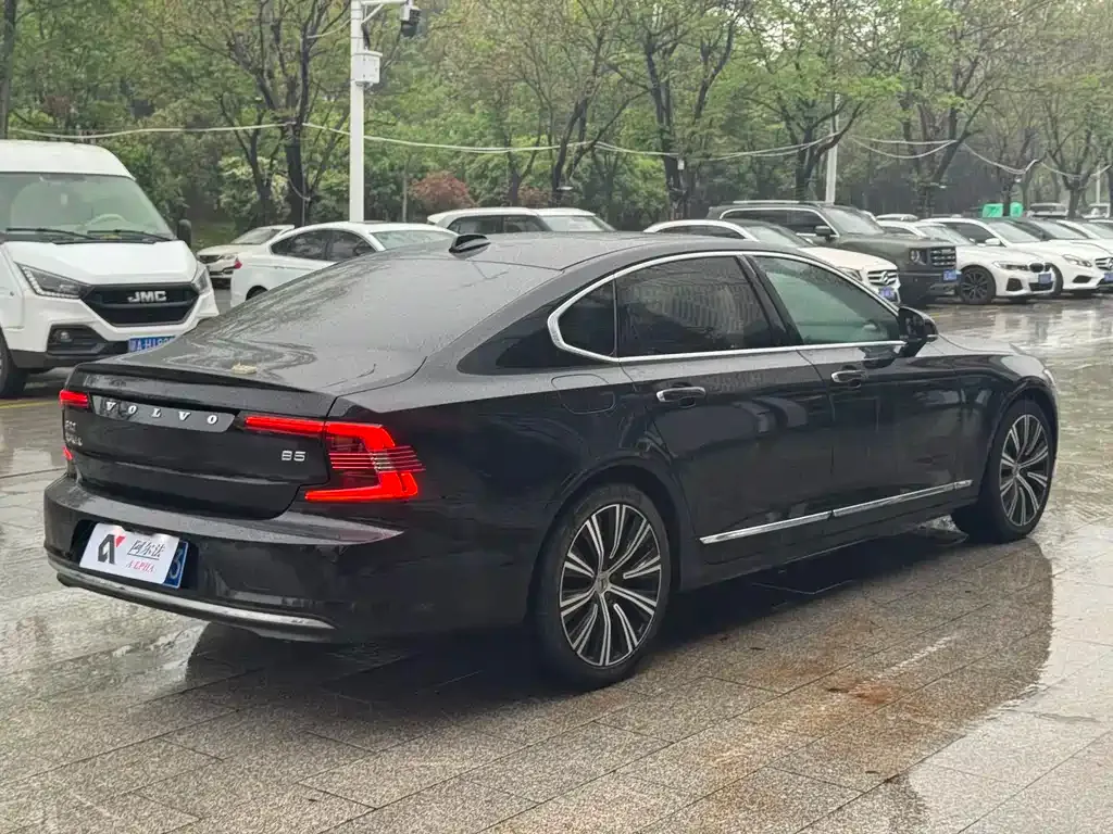 Volvo S90 — фото 5