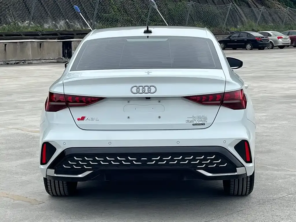Audi A3 — фото 7