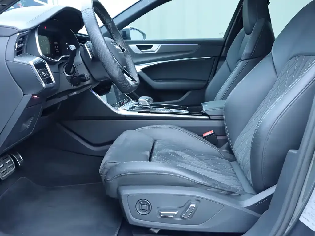 Audi S6 2023 из CN, фото 10