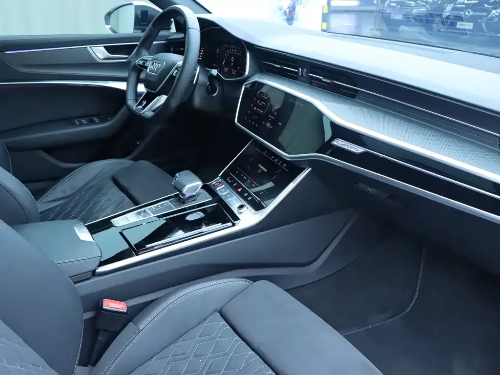 Audi S6 2023 из CN, фото 6