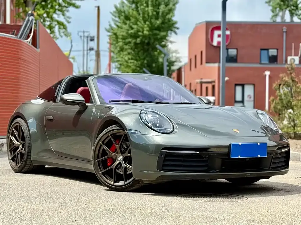 Porsche 911 2023 из CN, фото 1