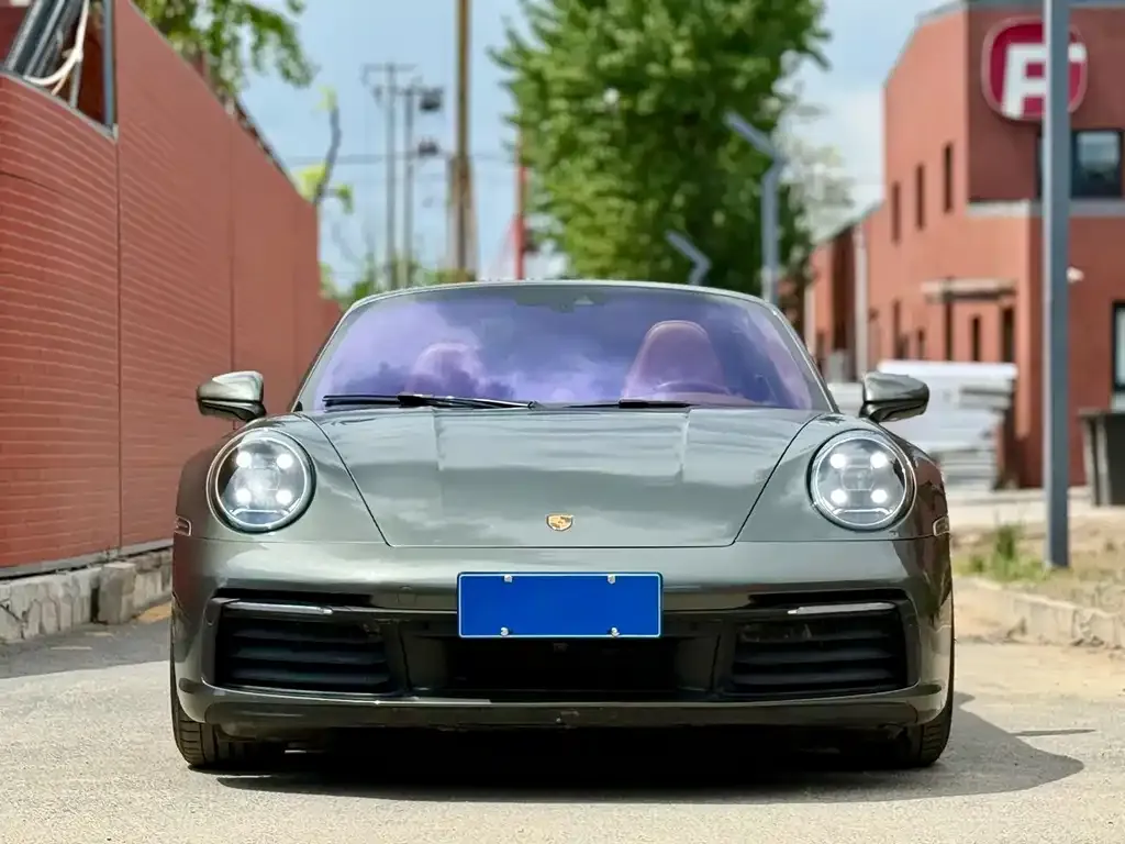 Porsche 911 2023 из CN, фото 5