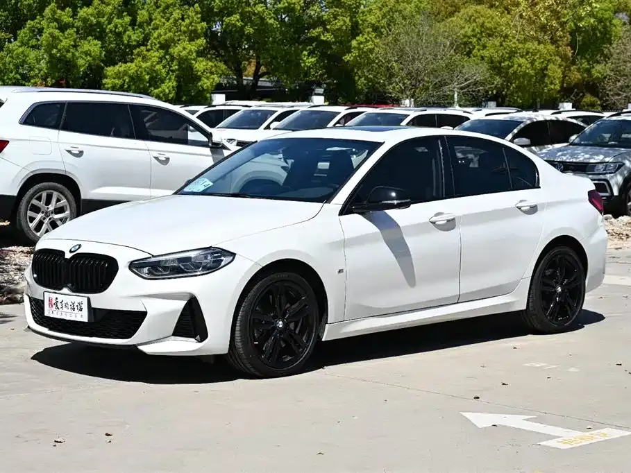 BMW 1 Series — фото 1