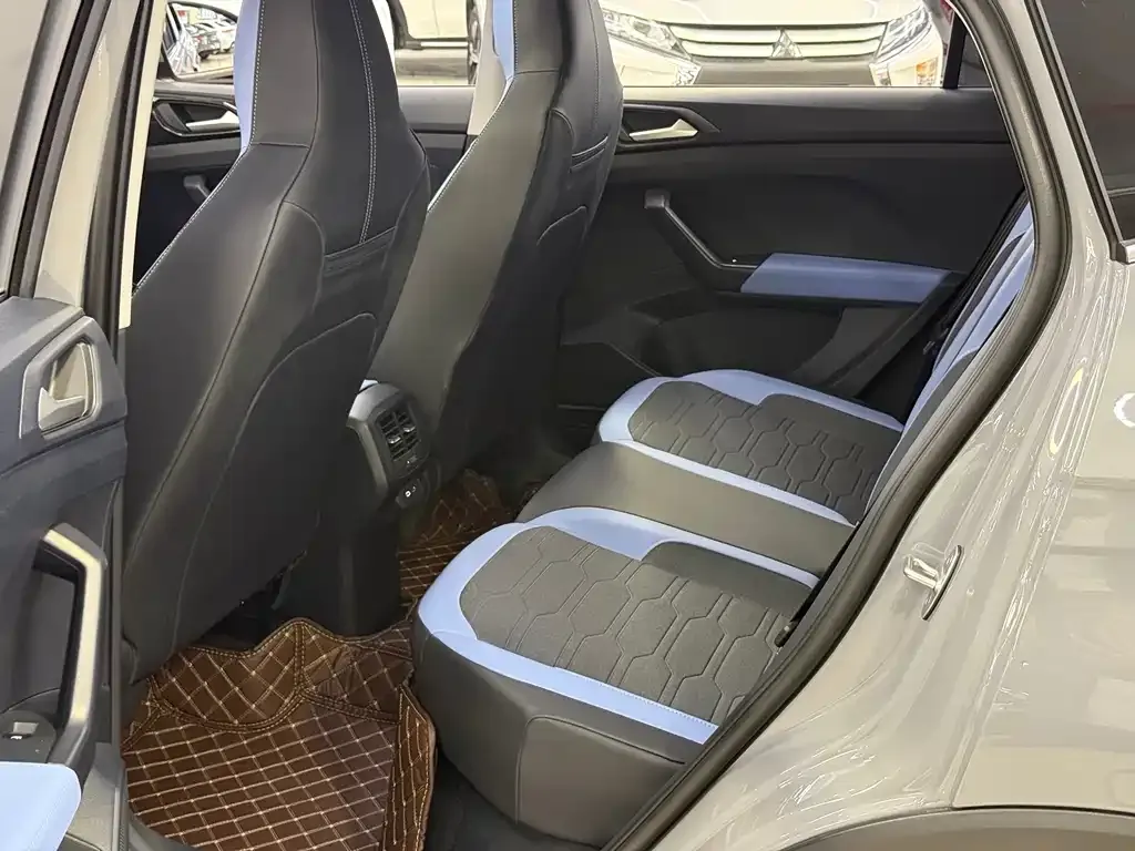 Volkswagen Tharu 2025 из CN, фото 8