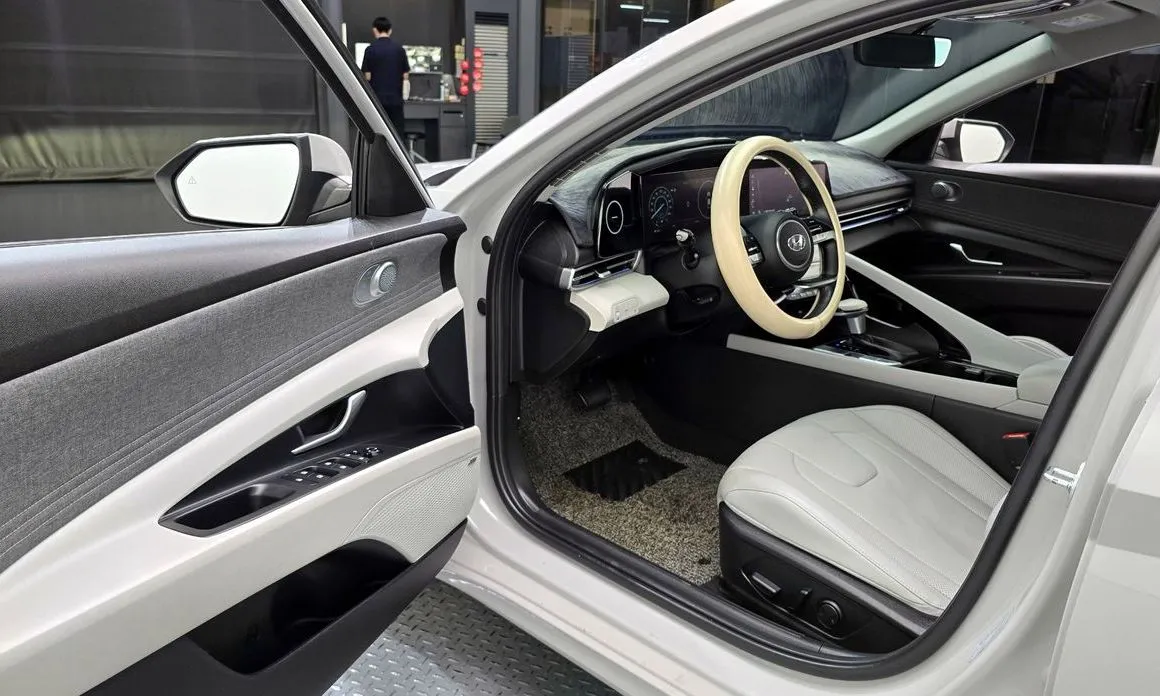 Hyundai AVANTE 2021 из KR, фото 6