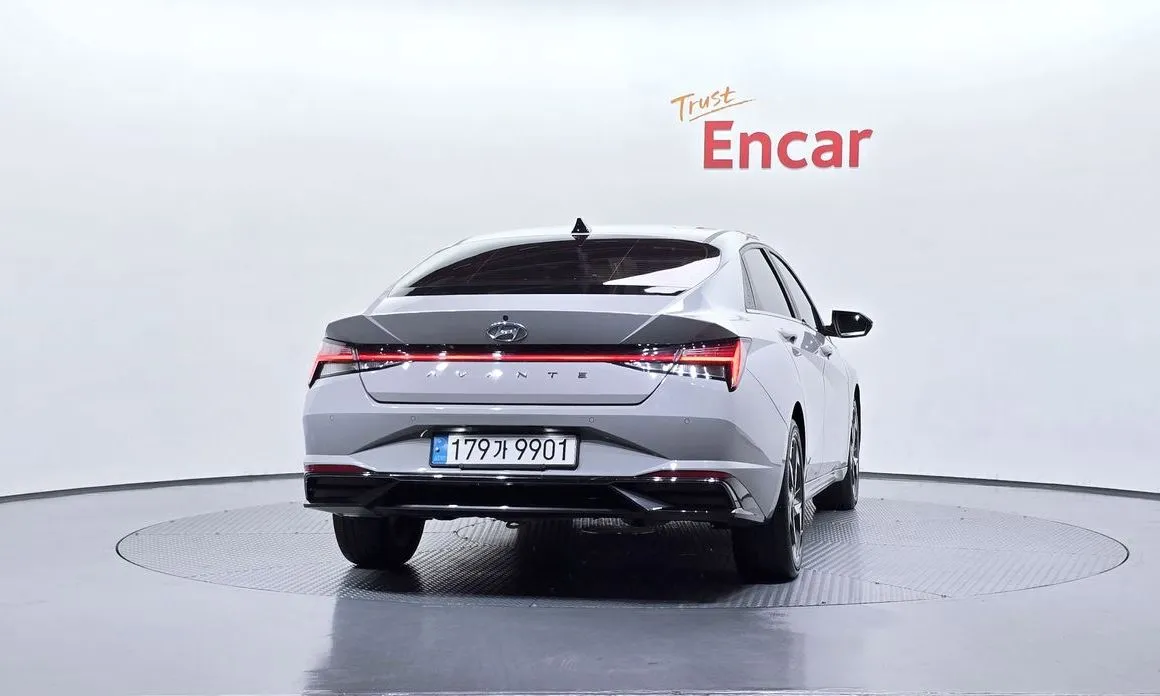 Hyundai AVANTE 2021 из KR, фото 2