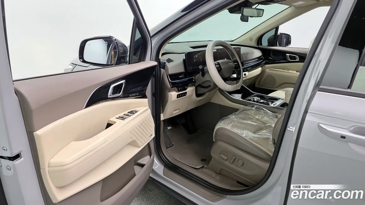 Kia Carnival — фото 6