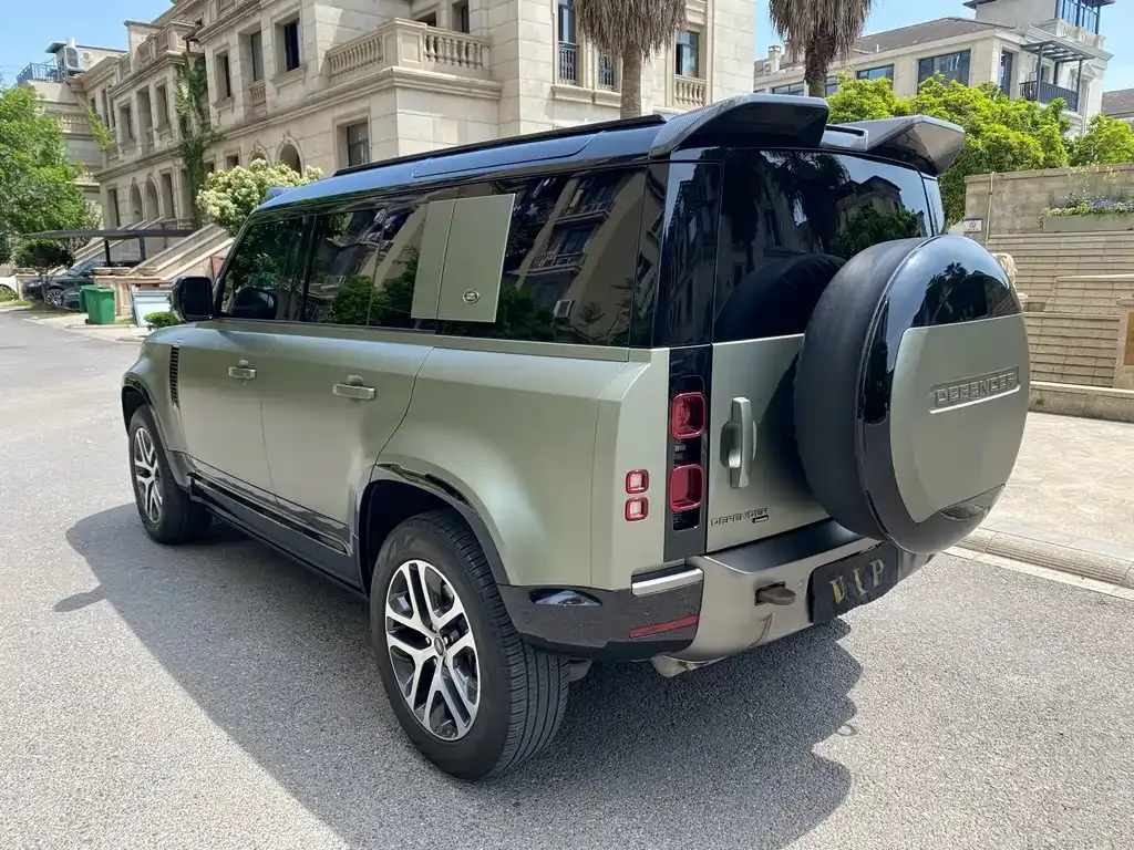 Land Rover Defender — фото 7