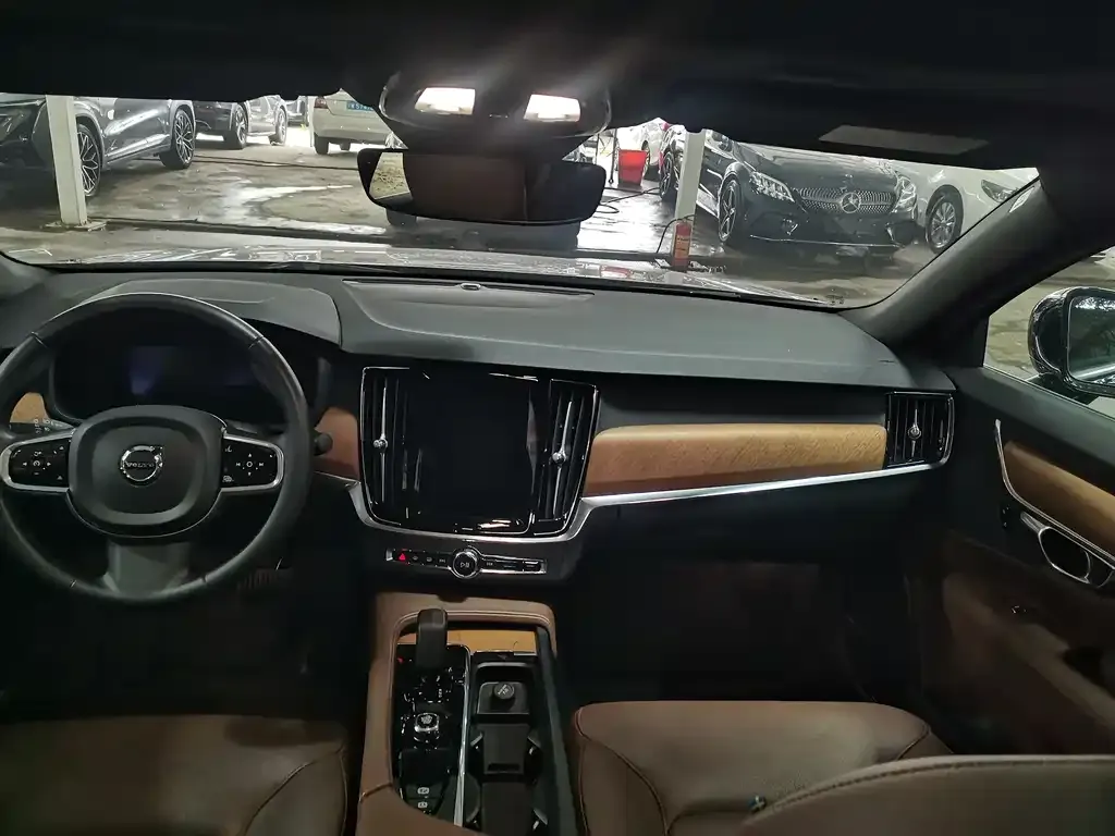 Volvo S90 — фото 8