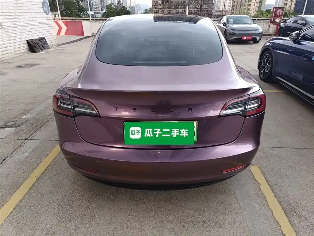 Tesla Model 3 — фото 8