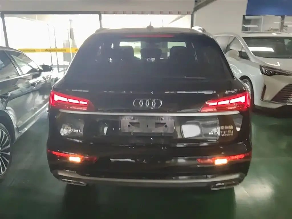 Audi Q5L 2022 из CN, фото 9