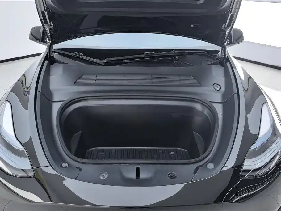 Tesla Model Y 2023 из CN, фото 5