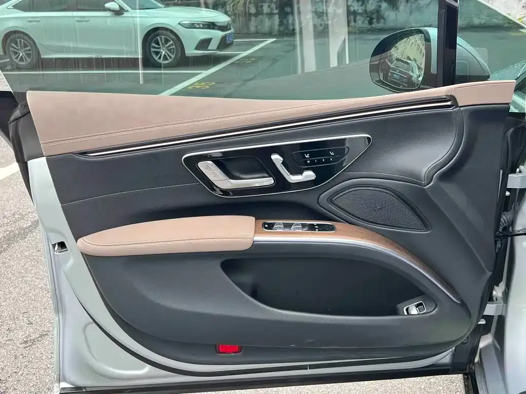 Mercedes-Benz EQS 2024 из CN, фото 4