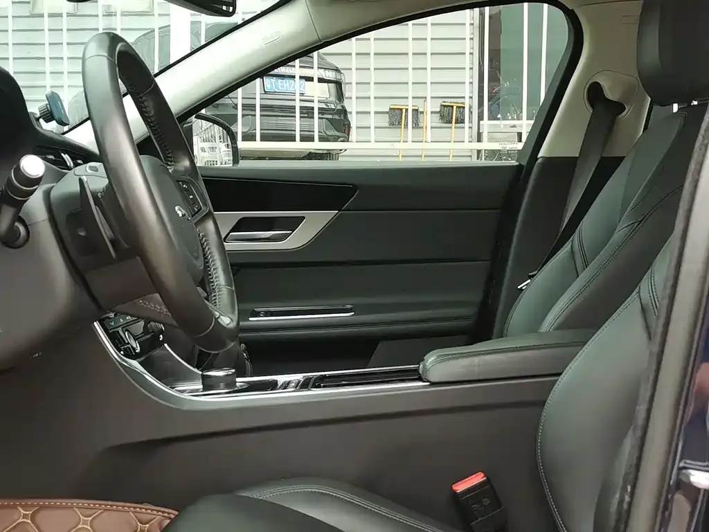 Jaguar XFL 2021 из CN, фото 4
